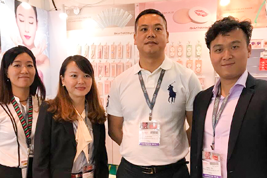 创业奠基，技术启航 